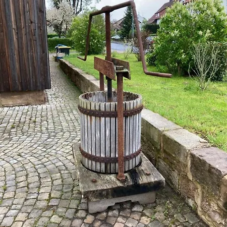 Mit Grosser Dach-terrasse Dipperz